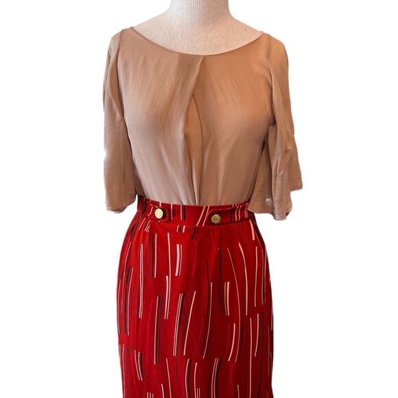 Attention || rust color skirt - Picture 1 of 4